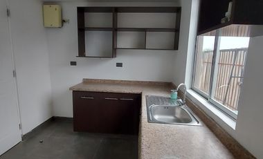 VENTA HERMOSA Y AMPLIA CASA 2 PISOS