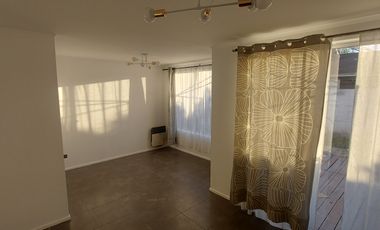 VENTA HERMOSA Y AMPLIA CASA 2 PISOS