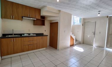 Casa en renta en Jardines del Valle