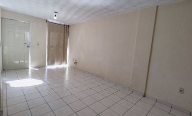 Casa en renta en Jardines del Valle