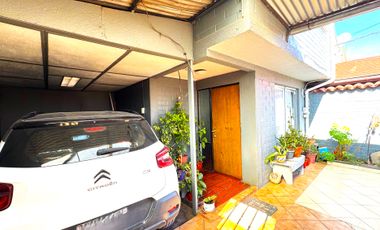 VENTA DE CASA ESQUINA, EN QUILICURA SECTOR ORIENTE