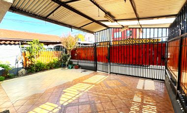 VENTA DE CASA ESQUINA, EN QUILICURA SECTOR ORIENTE