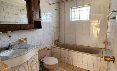 EN VENTA BARRIO CERRADO CERCA PLAZA   VICTORIA