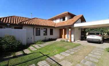 Oportunidad !! Arriendo Moderna casa chilena en El Polo de Machali