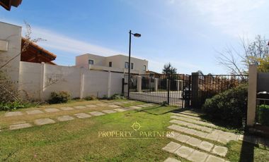 Oportunidad !! Arriendo Moderna casa chilena en El Polo de Machali