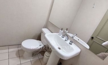 Oportunidad en excelente ubicación Edificio Europa