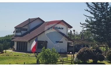 Casa en Parcela con piscina Melipilla
