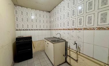 VENTA DE CASA CON 8 DEPARTAMENTOS INTERIORES