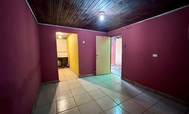 VENTA DE CASA CON 8 DEPARTAMENTOS INTERIORES