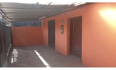 VENTA DE CASA CON 8 DEPARTAMENTOS INTERIORES