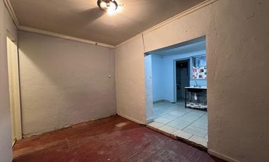 VENTA DE CASA CON 8 DEPARTAMENTOS INTERIORES