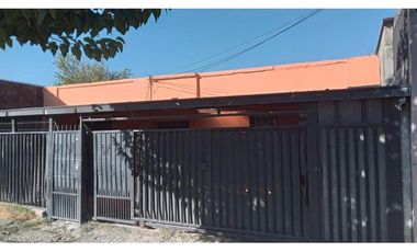 VENTA DE CASA CON 8 DEPARTAMENTOS INTERIORES