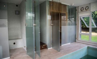 Casa en venta - 5 Dormitorios 8 Baños - Cariló