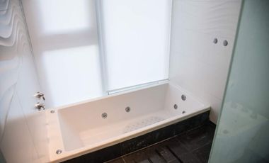 Casa en venta - 5 Dormitorios 8 Baños - Cariló