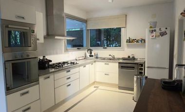 Casa EN ALQUILER EN VALLE ESCONDIDO BARRIO LOS CIELOS