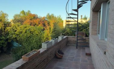 Casa EN ALQUILER EN VALLE ESCONDIDO BARRIO LOS CIELOS