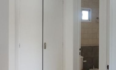 Alquiler Departamento 2 ambientes balcón  en Caseros