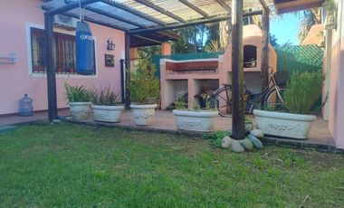 Casa en venta - 2 Dormitorios 1 Baño - Carmen de Areco