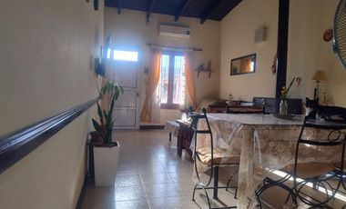 Casa en venta - 2 Dormitorios 1 Baño - Carmen de Areco