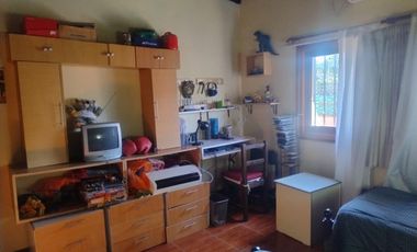 Casa en venta - 2 Dormitorios 1 Baño - Carmen de Areco