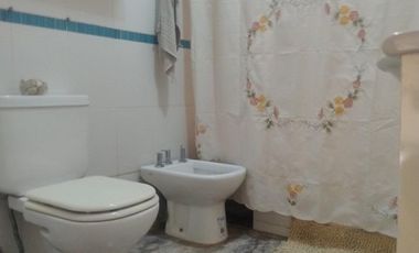 Casa en venta - 2 Dormitorios 1 Baño - Carmen de Areco
