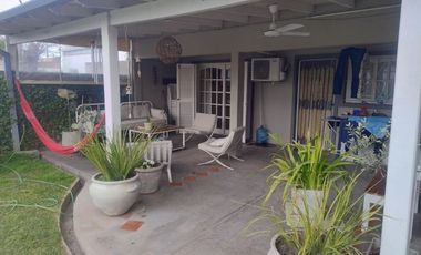 Casa en venta - 4 Dormitorios 3 Baños - Carmen de Areco