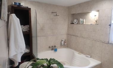 Casa en venta - 4 Dormitorios 3 Baños - Carmen de Areco