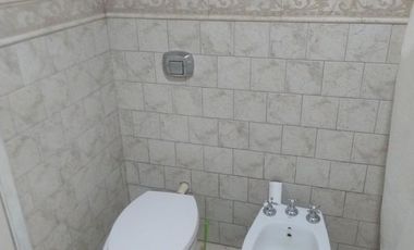 Casa en venta - 2 Dormitorios 1 Baño - Carmen de Areco
