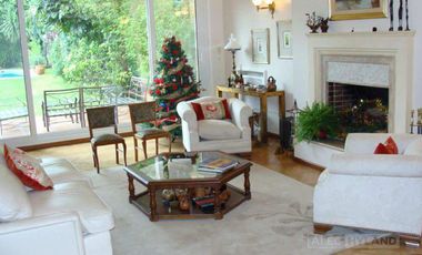 Casa con pileta en venta y alquiler en Martínez, Vias/Libert., San Isidro