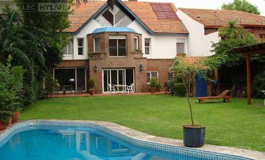 Casa con pileta en venta y alquiler en Martínez, Vias/Libert., San Isidro