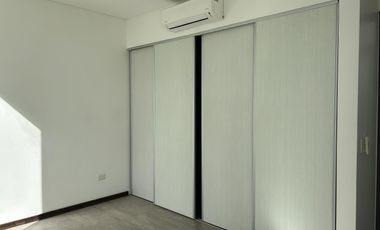 A la laguna casa con 3 dormitorios en venta y/o alquiler en BARBARITA.