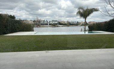 A la laguna casa con 3 dormitorios en venta y/o alquiler en BARBARITA.