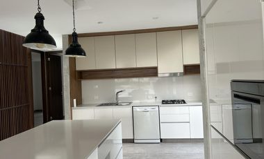 A la laguna casa con 3 dormitorios en venta y/o alquiler en BARBARITA.