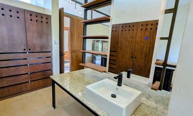 Casa  en venta para estrenar en Club de Golf la Ceiba