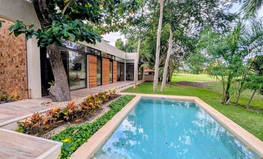 Casa  en venta para estrenar en Club de Golf la Ceiba