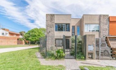 Casa en alquiler temporario - 2 Dormitorios 2 Baños - Mar del Plata