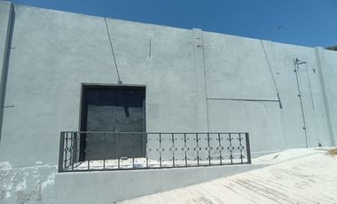 Renta Local Comercial sobre Bernardo Quintana en Loma Dorada Querétaro