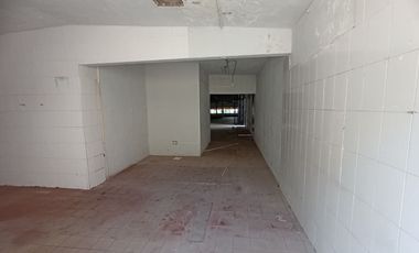 Renta Local Comercial sobre Bernardo Quintana en Loma Dorada Querétaro