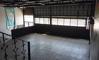 Renta Local Comercial sobre Bernardo Quintana en Loma Dorada Querétaro