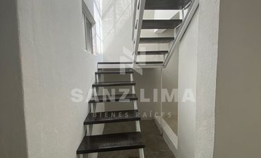 Las Fuentes: Casa en privada con acceso controlado