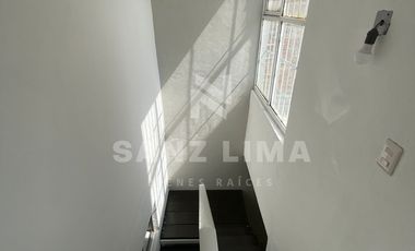 Las Fuentes: Casa en privada con acceso controlado