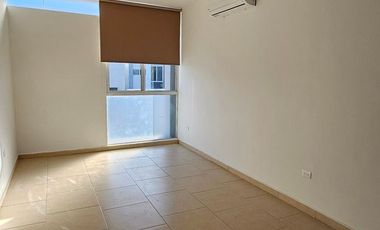 Casa en Zendera, con doble altura y recamara en planta baja