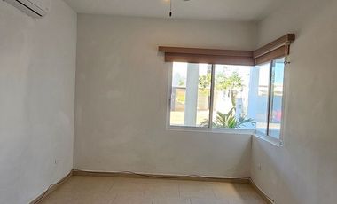 Casa en Zendera, con doble altura y recamara en planta baja