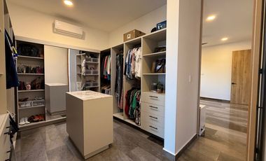 CASA EN VENTA PRIVADA ZENDERA, Ubicada en Conkal al Norte de Mérida