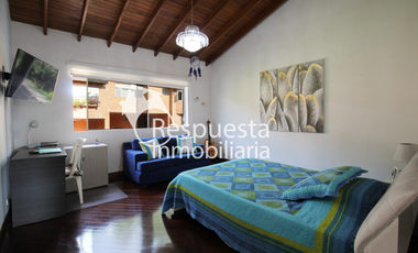 Vendo casa el poblado loma  parra unidad cerrada. Medellin. ✅