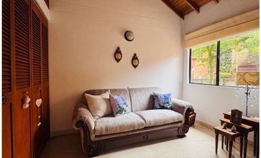 Vendo casa el poblado loma  parra unidad cerrada. Medellin. ✅