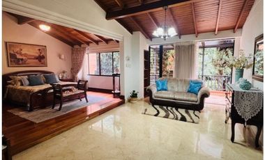 Vendo casa el poblado loma  parra unidad cerrada. Medellin. ✅