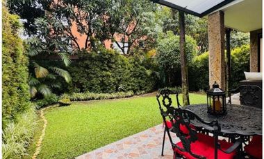 Vendo casa el poblado loma  parra unidad cerrada. Medellin. ✅