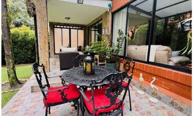 Vendo casa el poblado loma  parra unidad cerrada. Medellin. ✅