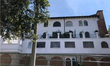 VENTA APARTAMENTO 85m2 + 24m2 TERRAZA RENTANDO CHAPINERO